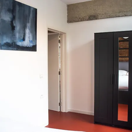 Light And Airy On Top Location - Industria In Historical Center